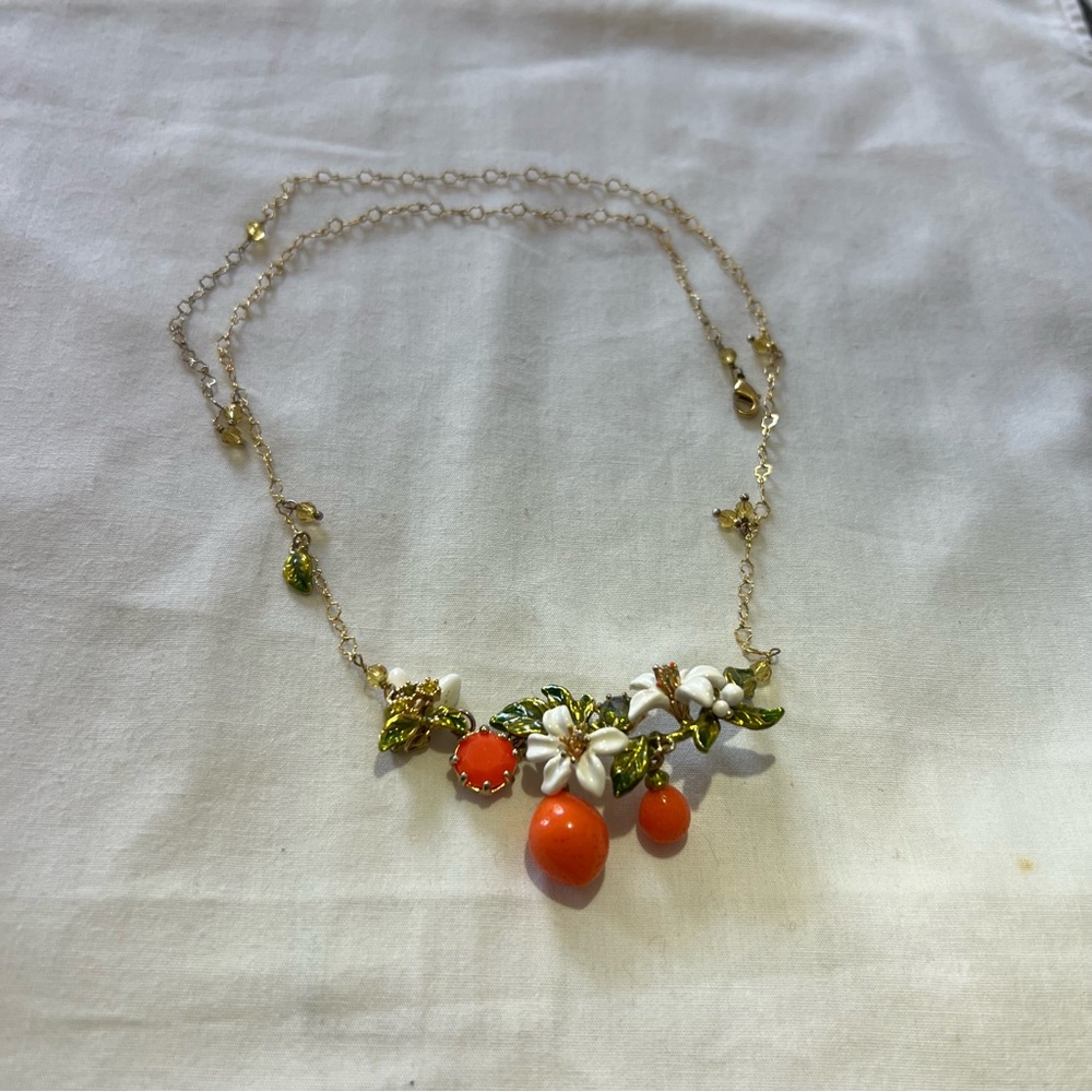 Enamel orange blossom necklace - Picture 5 of 6